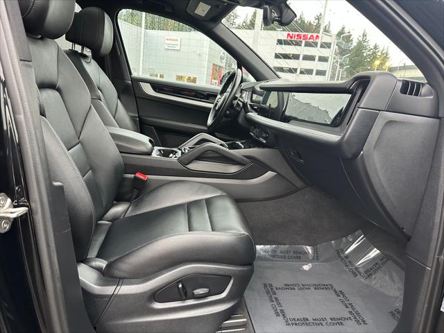2024 Porsche Cayenne Base