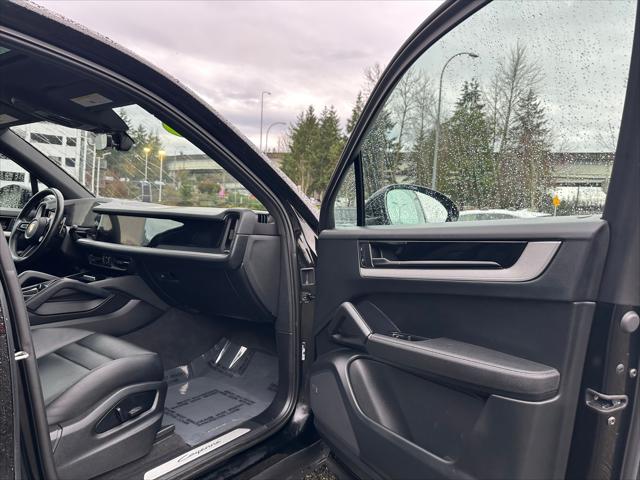 2024 Porsche Cayenne Base