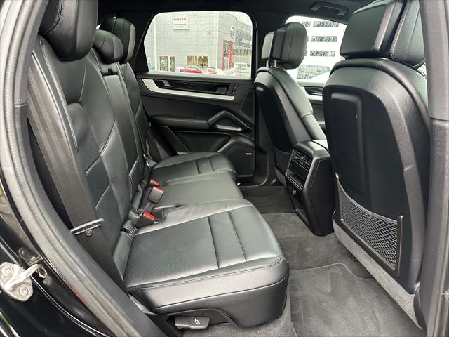 2024 Porsche Cayenne Base