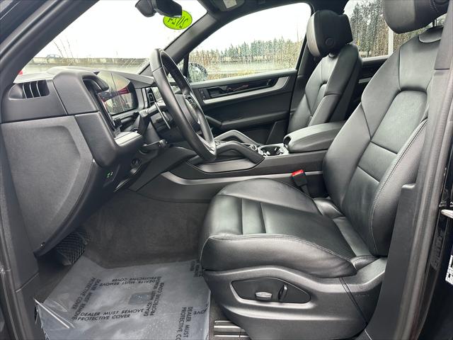 2024 Porsche Cayenne Base