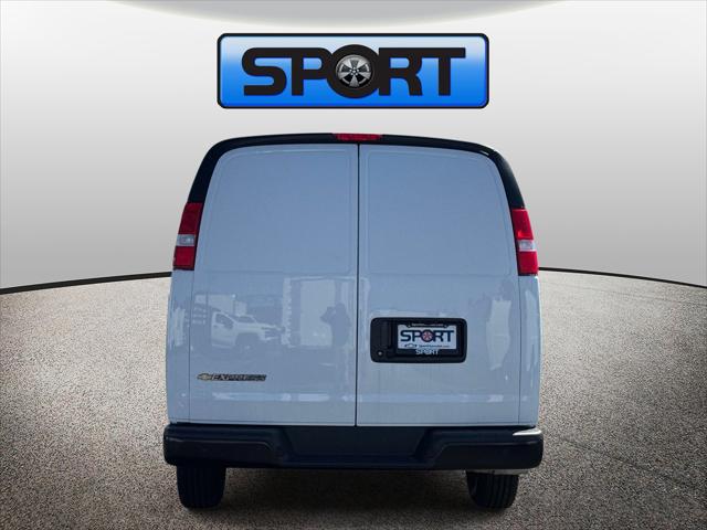 2025 Chevrolet Express Cargo Van RWD 2500 Regular Wheelbase WT