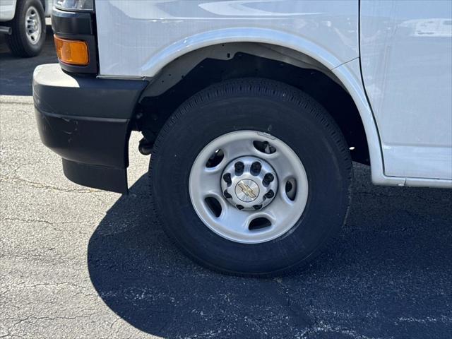 2025 Chevrolet Express Cargo Van RWD 2500 Regular Wheelbase WT