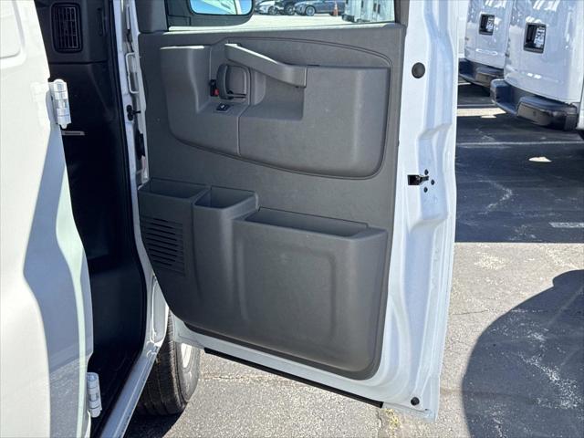 2025 Chevrolet Express Cargo Van RWD 2500 Regular Wheelbase WT