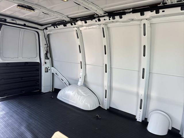 2025 Chevrolet Express Cargo Van RWD 2500 Regular Wheelbase WT
