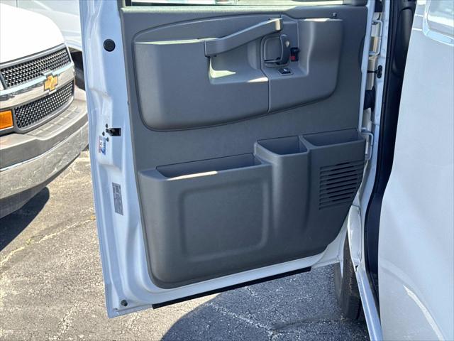 2025 Chevrolet Express Cargo Van RWD 2500 Regular Wheelbase WT
