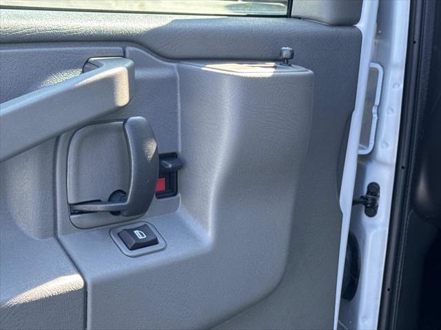 2025 Chevrolet Express Cargo Van RWD 2500 Regular Wheelbase WT