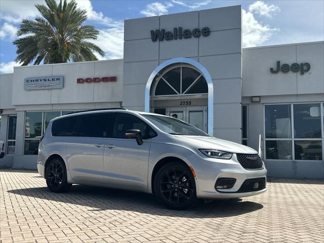 2026 Chrysler Pacifica Limited for sale in Stuart, FL