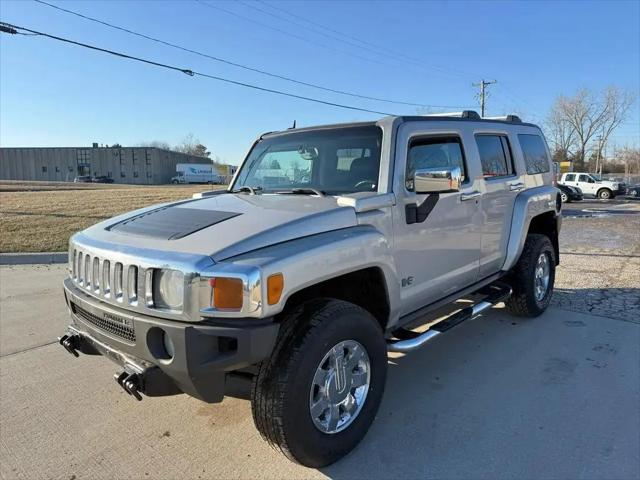 2006 HUMMER H3 Base for sale in Flint, MI