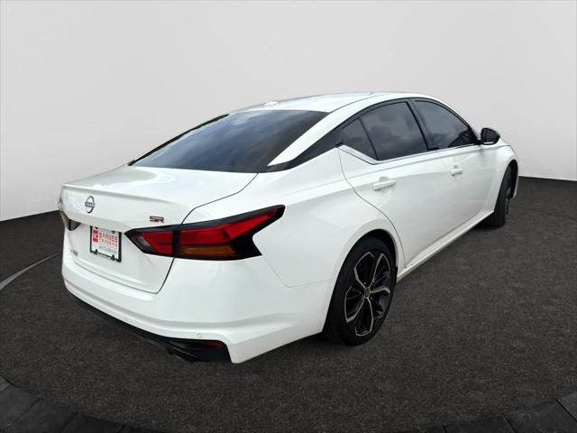 2025 Nissan Altima SR FWD