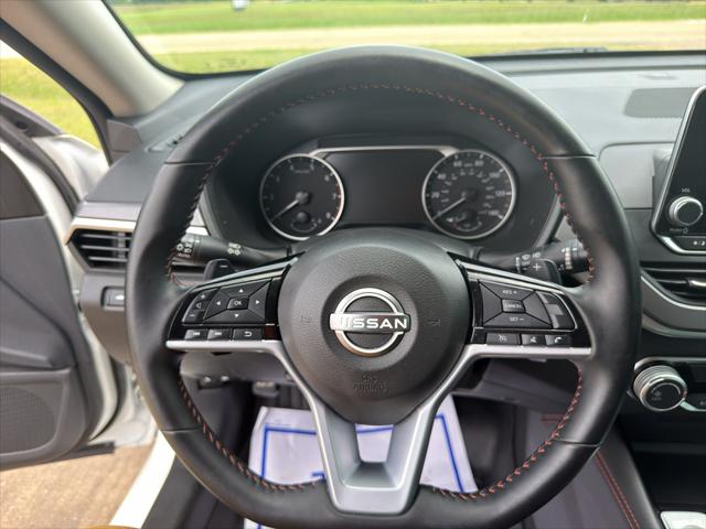 2025 Nissan Altima SR FWD