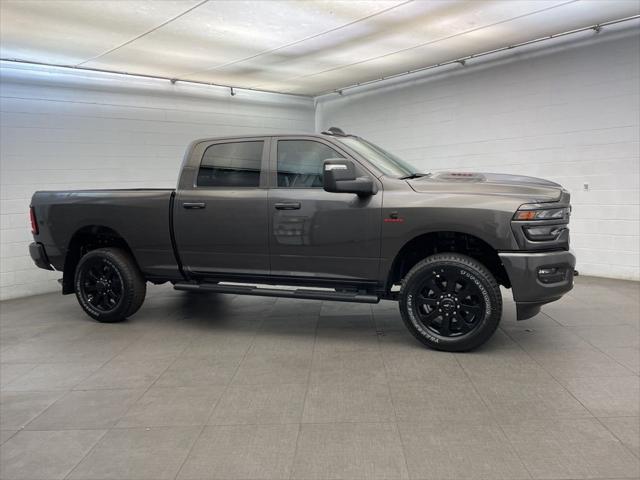 2026 RAM Ram 2500 RAM 2500 BLACK EXPRESS CREW CAB 4X4 64 BOX