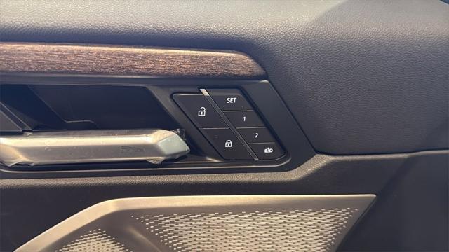 2026 GMC Acadia Denali Ultimate AWD