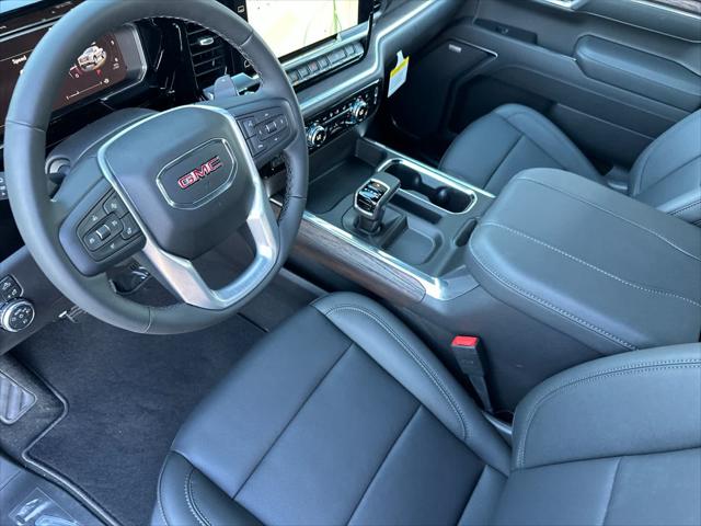 2026 GMC Sierra 1500 Crew Cab, Short Bed, SLT, RWD