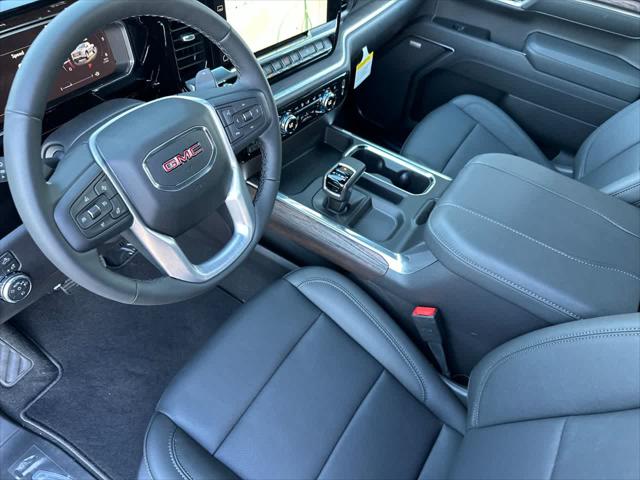 2026 GMC Sierra 1500 Crew Cab, Short Bed, SLT, RWD