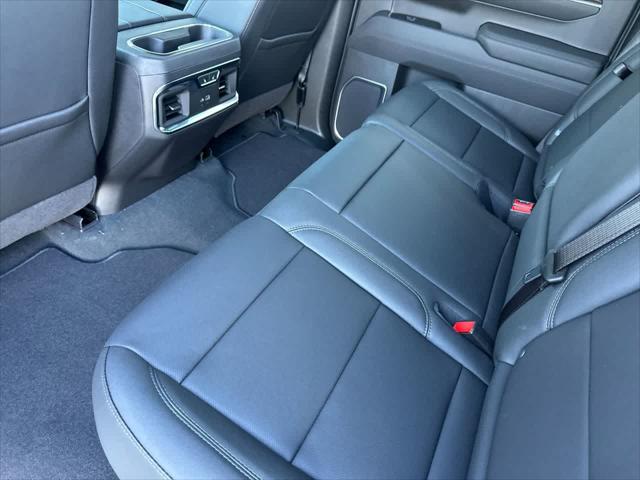 2026 GMC Sierra 1500 Crew Cab, Short Bed, SLT, RWD