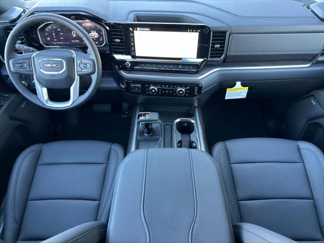 2026 GMC Sierra 1500 Crew Cab, Short Bed, SLT, RWD
