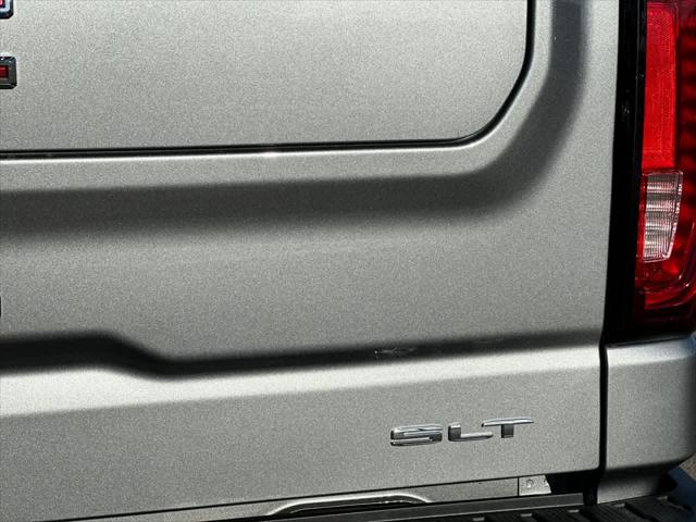 2026 GMC Sierra 1500 Crew Cab, Short Bed, SLT, RWD