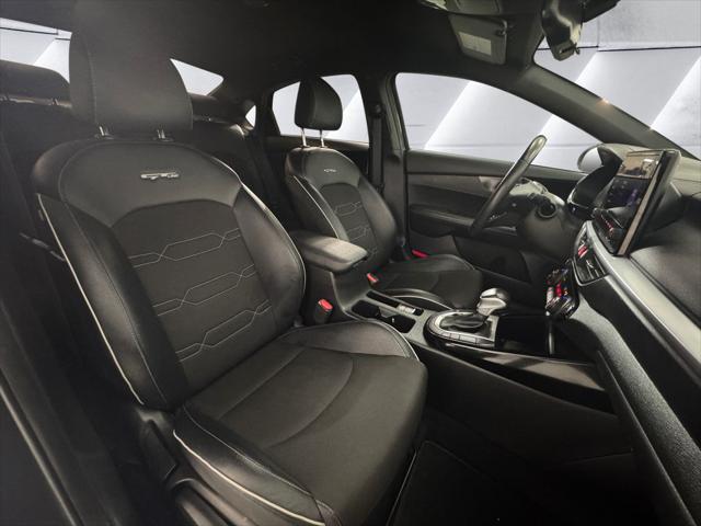 2023 Kia Forte GT-Line - Photo 14