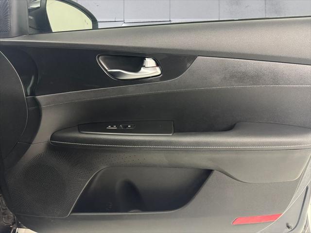 2023 Kia Forte GT-Line - Photo 15