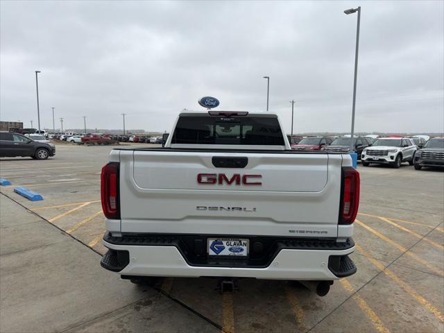 2023 GMC Sierra 2500HD 4WD Crew Cab Standard Bed Denali