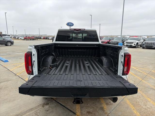 2023 GMC Sierra 2500HD 4WD Crew Cab Standard Bed Denali