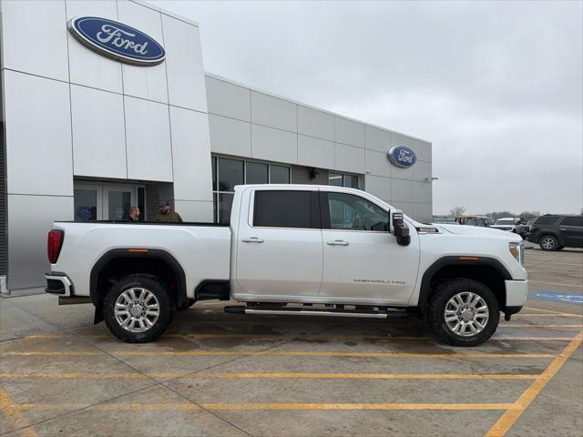 2023 GMC Sierra 2500HD 4WD Crew Cab Standard Bed Denali