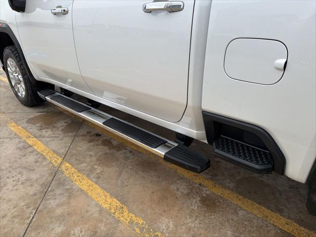 2023 GMC Sierra 2500HD 4WD Crew Cab Standard Bed Denali