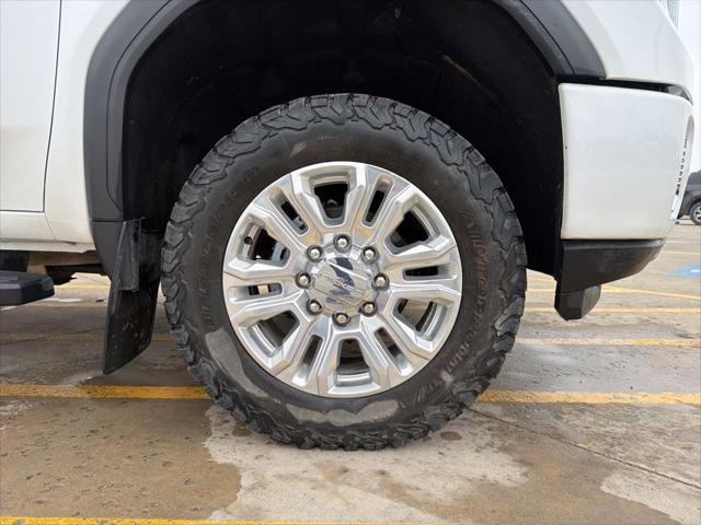 2023 GMC Sierra 2500HD 4WD Crew Cab Standard Bed Denali