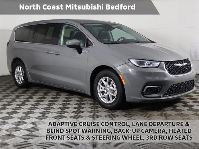 2023 Chrysler Pacifica Touring L for sale in Bedford, OH