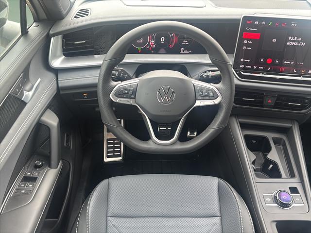 2026 Volkswagen Tiguan SE R-Line Black