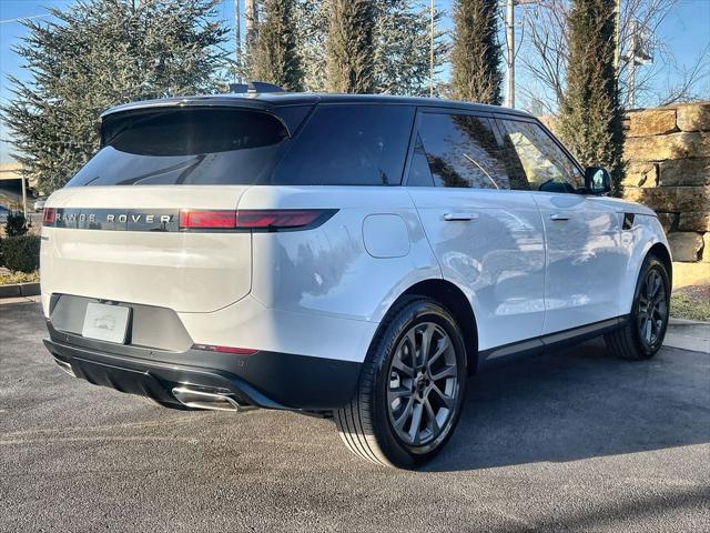 2026 Land Rover Range Rover Sport P360 SE