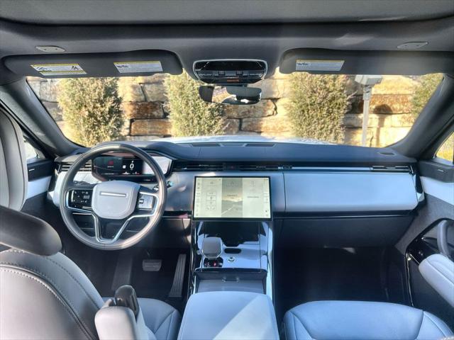 2026 Land Rover Range Rover Sport P360 SE