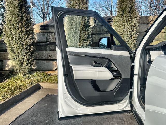 2026 Land Rover Range Rover Sport P360 SE