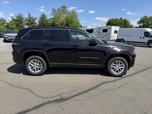 2026 Jeep Grand Cherokee GRAND CHEROKEE LAREDO 4X4 2026 Jeep Grand Cherokee GRAND CHEROKEE LAREDO 4X4