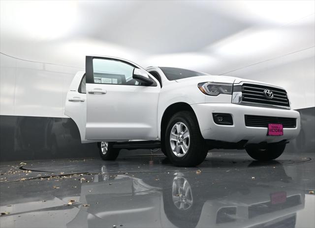2020 Toyota Sequoia SR5