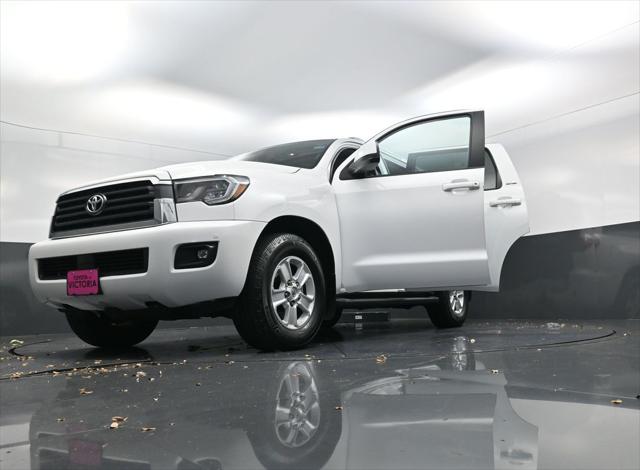 2020 Toyota Sequoia SR5