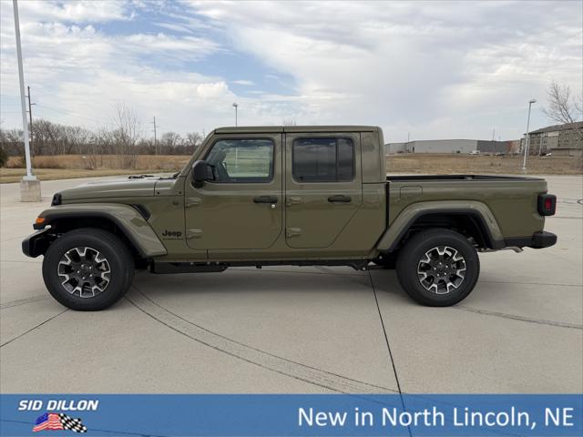 2026 Jeep Gladiator GLADIATOR SAHARA 4X4