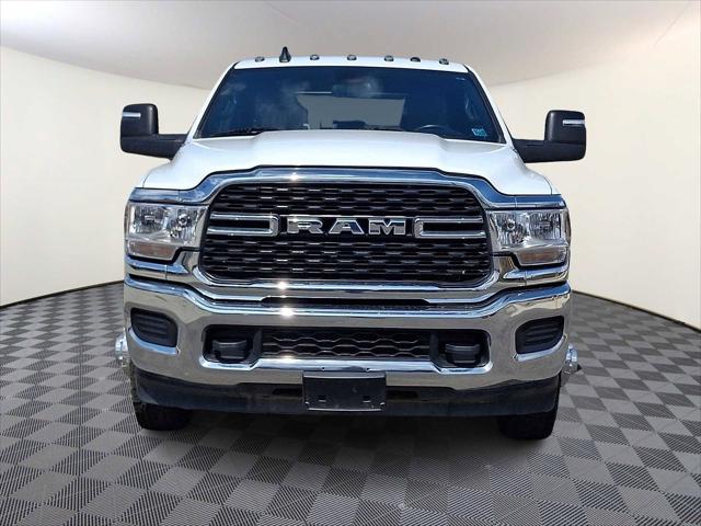 2024 RAM 3500 Chassis Tradesman/SLT/Laramie/Limited