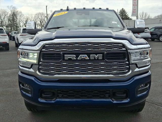 2024 RAM 3500 Limited Crew Cab 4x4 64 Box