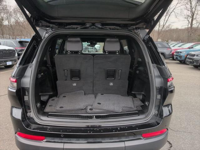 2023 Jeep Grand Cherokee L Altitude 4x4