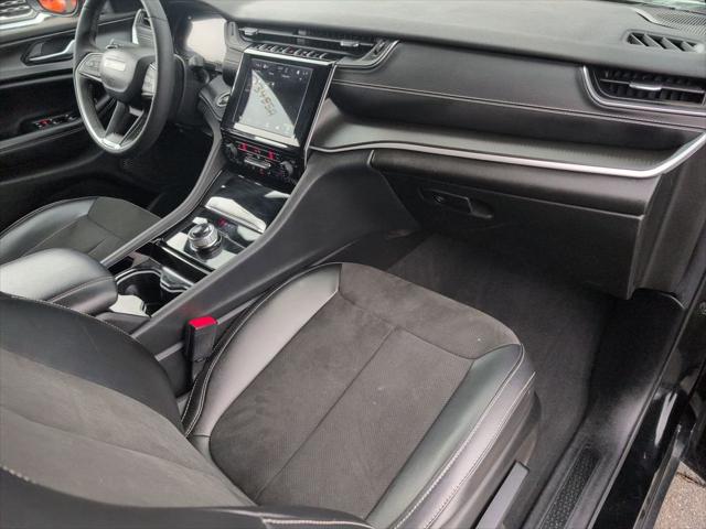 2023 Jeep Grand Cherokee L Altitude 4x4