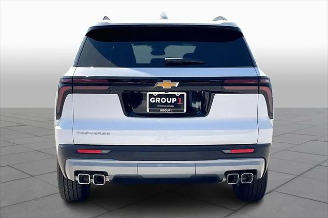 2026 Chevrolet Traverse FWD LT
