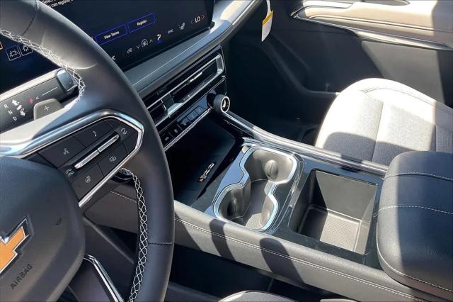 2026 Chevrolet Traverse FWD LT