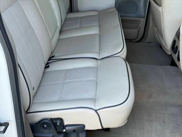 2007 Lincoln Mark LT Base