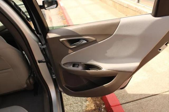 2022 Chevrolet Malibu FWD LT