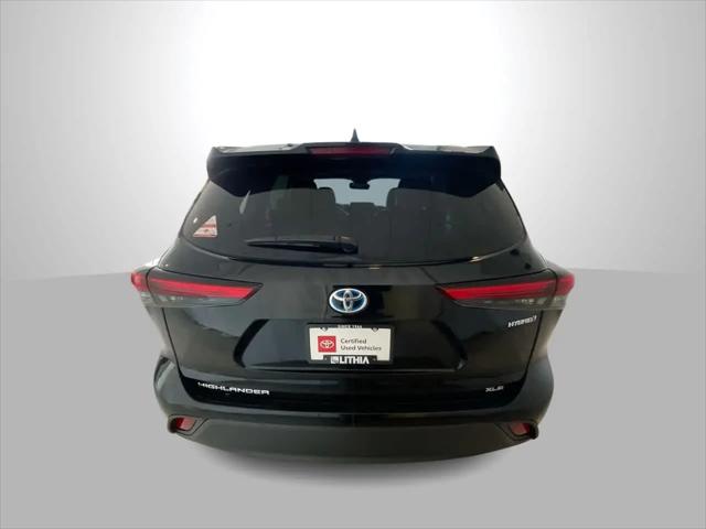 2022 Toyota Highlander Hybrid XLE
