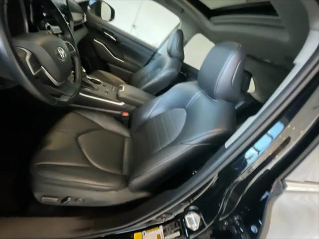 2022 Toyota Highlander Hybrid XLE