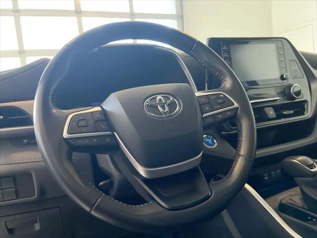 2022 Toyota Highlander Hybrid XLE