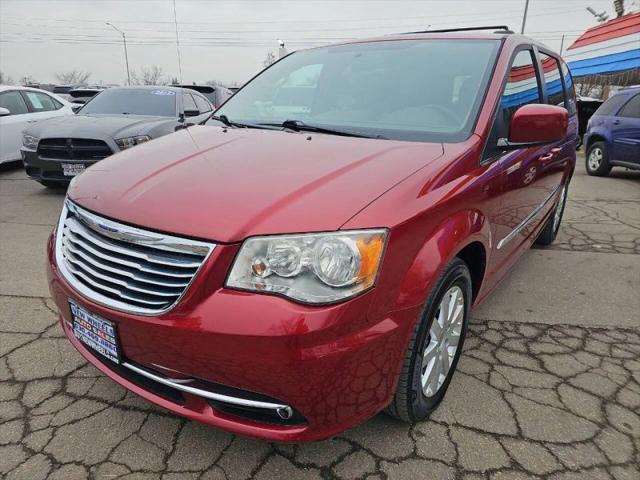 2013 Chrysler Town & Country Touring for sale in Glendale Heights, IL