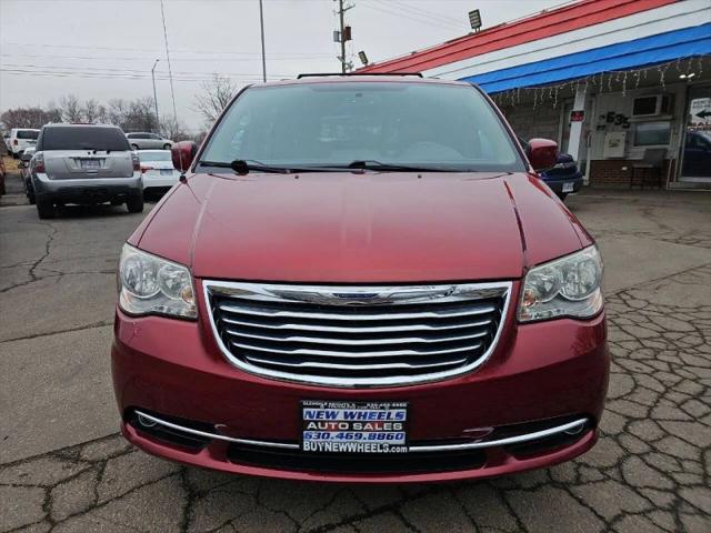 2013 Chrysler Town & Country Touring